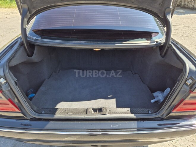 Mercedes E 240 2000, 303,000 km - 2.4 l - Bakı