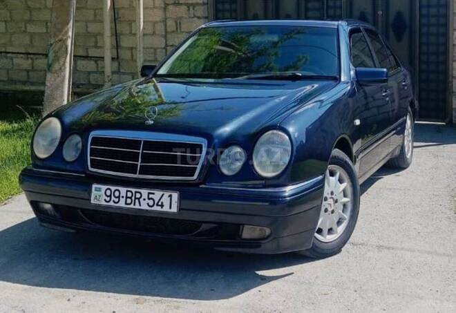 Mercedes E 240 1998, 320,000 km - 2.4 l - Mingəçevir