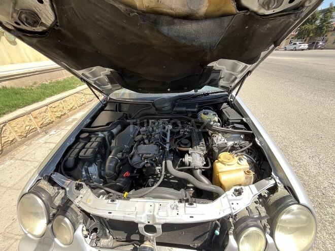 Mercedes E 220 d 2001, 350,000 km - 2.2 l - Ucar