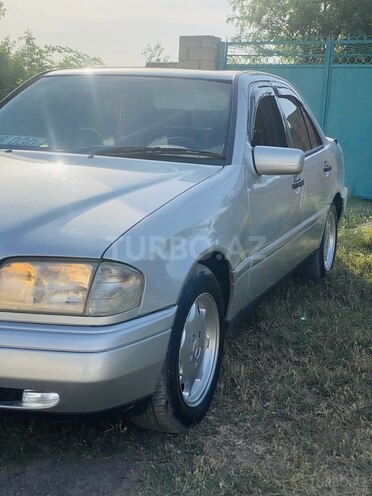Mercedes C 220 1994, 300,000 km - 2.2 l - İmişli
