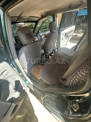 Toyota RAV4 2002, 525,000 km - 2.0 l - Quba