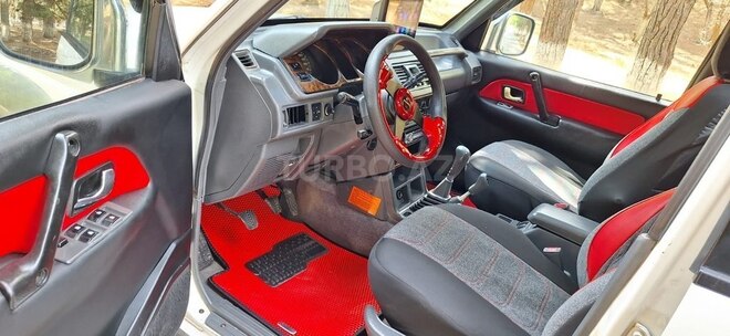Mitsubishi Pajero 1997, 280,000 km - 3.0 л - Sumqayıt