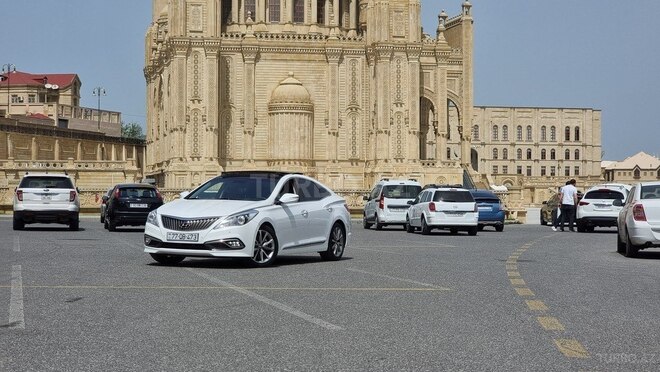Hyundai Grandeur 2015, 183,000 km - 2.2 l - Bakı