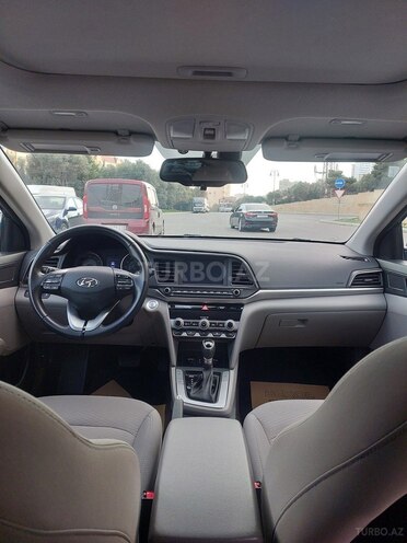 Hyundai Elantra 2019, 57,000 km - 2.0 л - Bakı