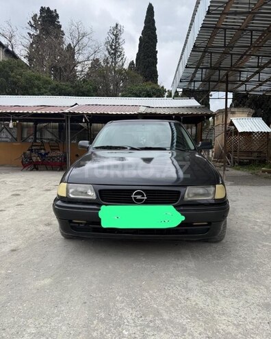 Opel Antara 1996, 300,000 km - 1.6 л - Gəncə