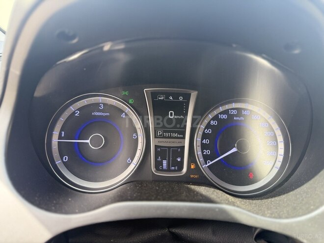 Hyundai Grandeur 2015, 191,367 km - 2.2 л - Bakı
