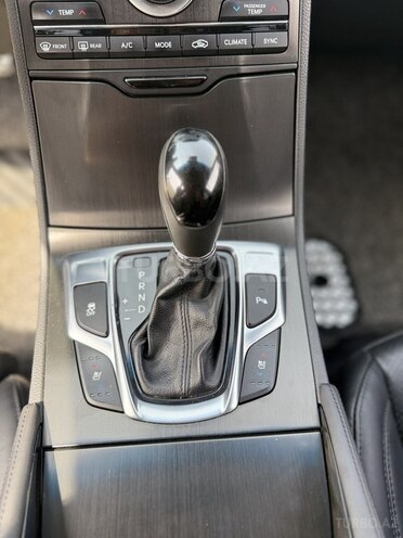 Hyundai Grandeur 2015, 191,367 km - 2.2 л - Bakı