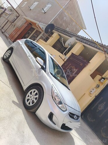 Hyundai Accent 2014, 215,000 km - 1.6 л - Bakı
