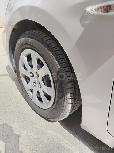 Hyundai Accent 2014, 215,000 km - 1.6 л - Bakı