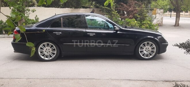 Mercedes E 350 2007, 290,000 km - 3.5 l - Bakı
