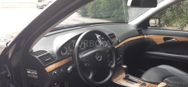 Mercedes E 350 2007, 290,000 km - 3.5 l - Bakı