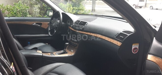 Mercedes E 350 2007, 290,000 km - 3.5 l - Bakı