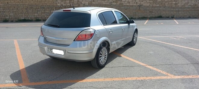 Opel Astra 2006, 167,000 km - 1.4 l - Bakı