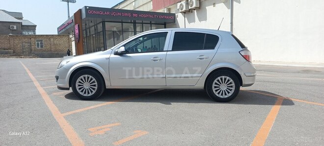 Opel Astra 2006, 167,000 km - 1.4 l - Bakı