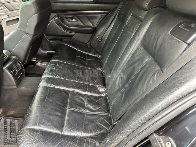 BMW 528 1998, 265,000 km - 2.8 l - Bakı