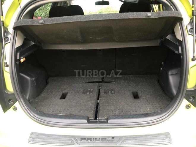 Toyota Prius C 2015, 170,498 km - 1.5 l - Bakı