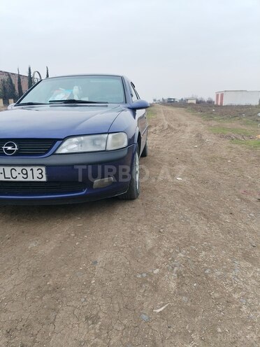 Opel Astra 1996, 197,658 km - 2.0 l - Biləsuvar