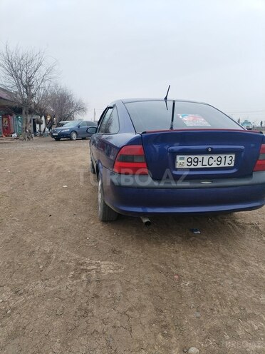 Opel Astra 1996, 197,658 km - 2.0 l - Biləsuvar