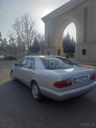 Mercedes E 230 1996, 452,000 km - 2.3 l - Goranboy