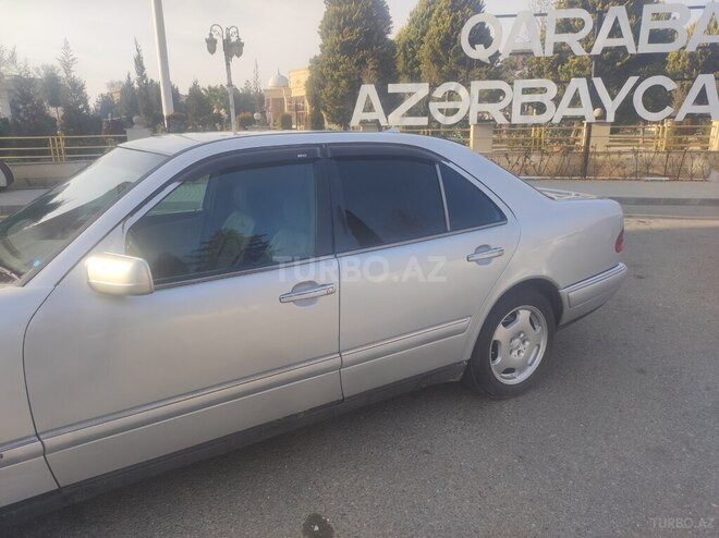 Mercedes E 230 1996, 452,000 km - 2.3 l - Goranboy