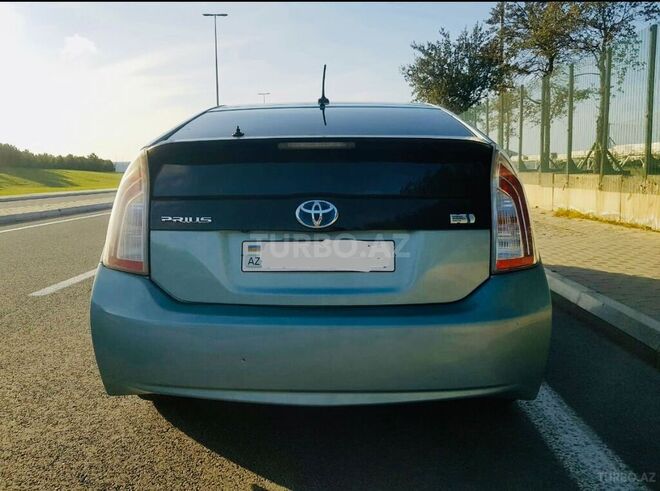 Toyota Prius 2014, 300,000 km - 1.8 l - Bakı