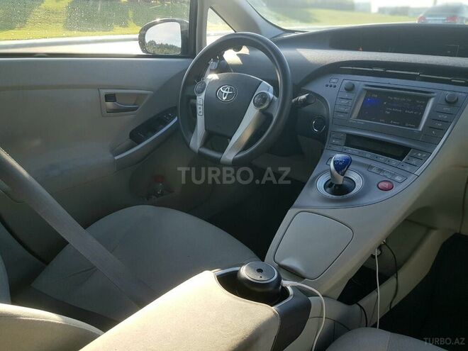 Toyota Prius 2014, 300,000 km - 1.8 l - Bakı