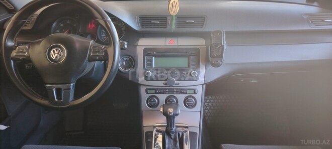 Volkswagen Passat 2005, 927 km - 2.0 l - Balakən