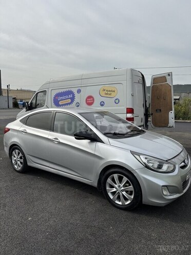 Hyundai Accent 2012, 250,000 km - 1.6 l - Bakı