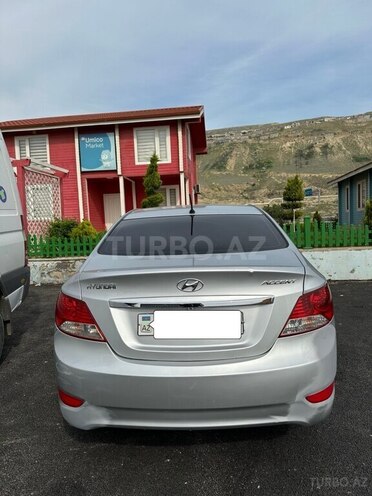 Hyundai Accent 2012, 250,000 km - 1.6 l - Bakı