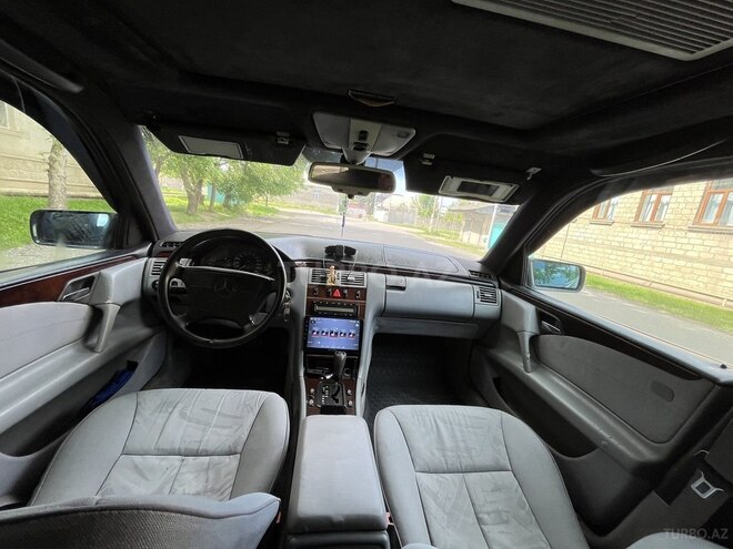 Mercedes E 230 1997, 227,713 km - 2.3 l - Qazax