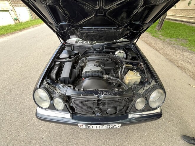 Mercedes E 230 1997, 227,713 km - 2.3 l - Qazax