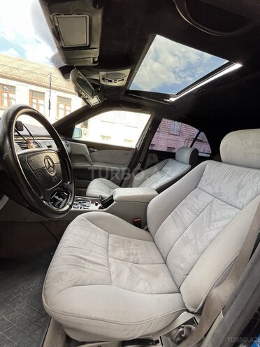 Mercedes E 230 1997, 227,713 km - 2.3 l - Qazax