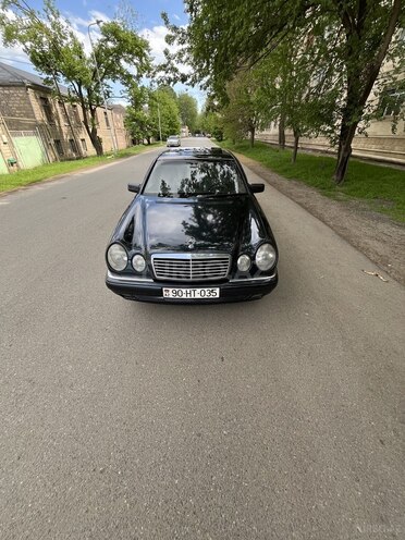 Mercedes E 230 1997, 227,713 km - 2.3 l - Qazax
