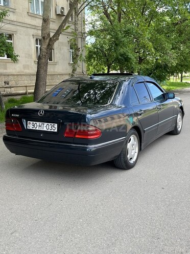 Mercedes E 230 1997, 227,713 km - 2.3 l - Qazax