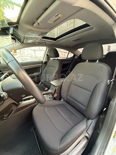 Hyundai Elantra 2019, 111,528 km - 2.0 л - Bakı
