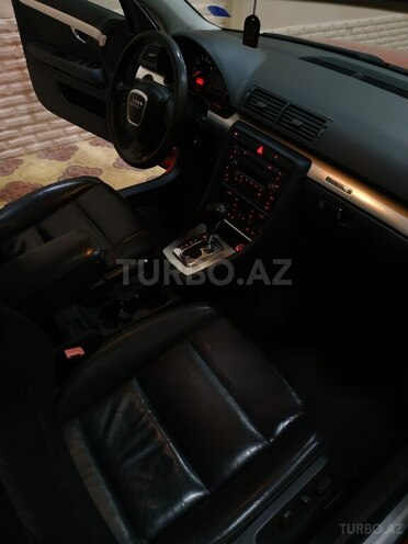 Audi A4 2005, 177,000 km - 2.0 l - Gəncə