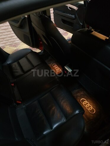 Audi A4 2005, 177,000 km - 2.0 l - Gəncə