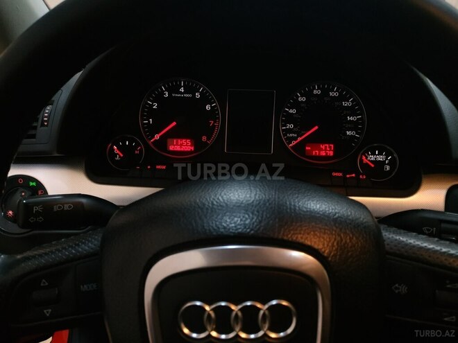 Audi A4 2005, 177,000 km - 2.0 l - Gəncə