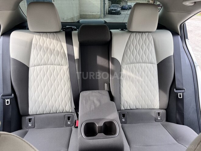 Toyota Corolla 2019, 195,000 km - 1.6 l - Bakı