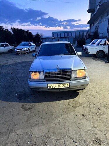 Mercedes E 200 1991, 660,000 km - 2.0 л - Masallı