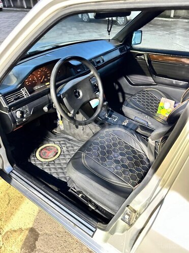 Mercedes E 200 1991, 660,000 km - 2.0 л - Masallı