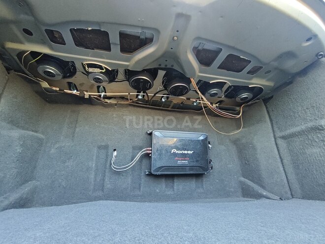 Mercedes E 240 1998, 300,000 km - 2.4 l - Bakı