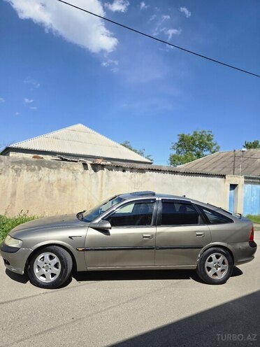 Opel Vectra 1996, 495,310 km - 2.0 l - Tovuz