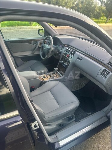 Mercedes E 270 2000, 50,000 km - 2.7 л - Masallı