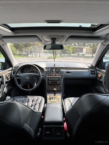 Mercedes E 320 2000, 354,400 km - 3.2 l - Bakı