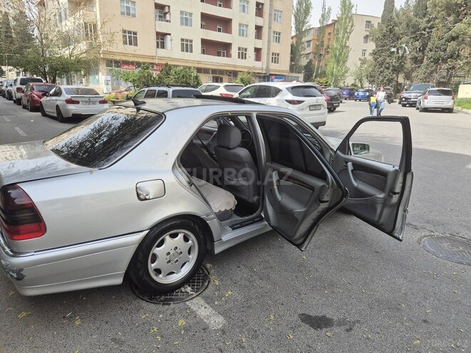 Mercedes C 200 1998, 350,000 km - 2.0 l - Bakı