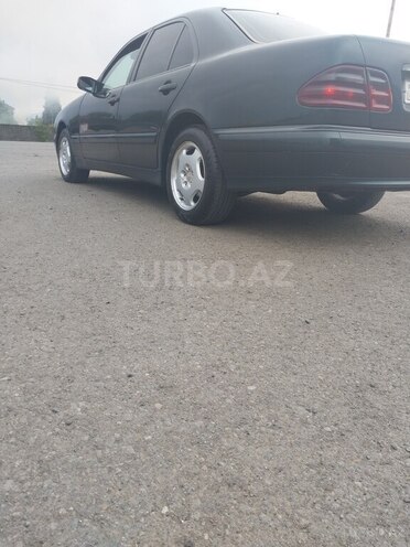 Mercedes E 220 d 2002, 367,000 km - 2.2 l - Astara