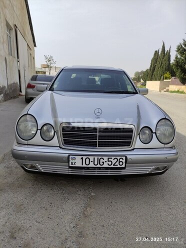 Mercedes E 240 1999, 205,000 km - 2.4 л - Bakı