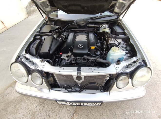 Mercedes E 240 1999, 205,000 km - 2.4 л - Bakı