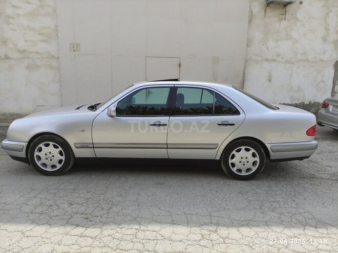 Mercedes E 240 1999, 205,000 km - 2.4 л - Bakı
